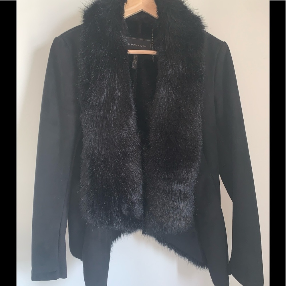 BCBG faux fur collar blazer